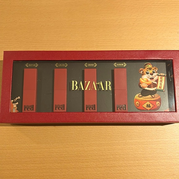 NEW! BAZAAR Red Lipstick Set - Picture 2 of 3